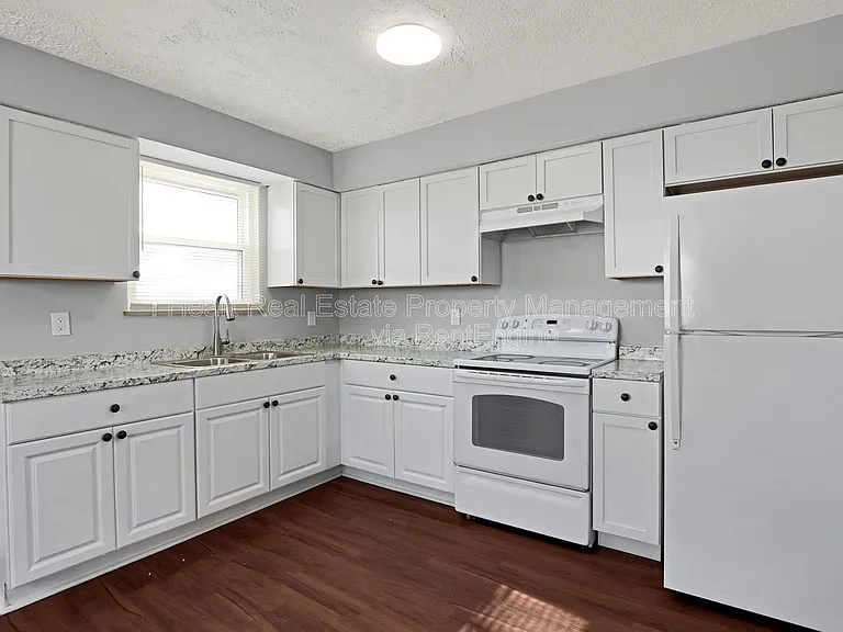 338 S Chase Ave — Photo 15