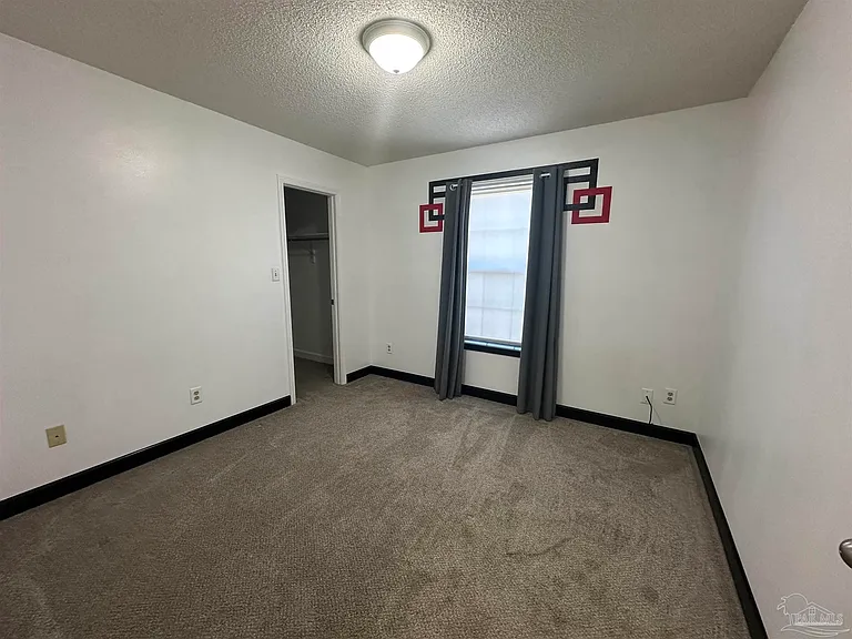 304 Arabian Dr — Photo 24