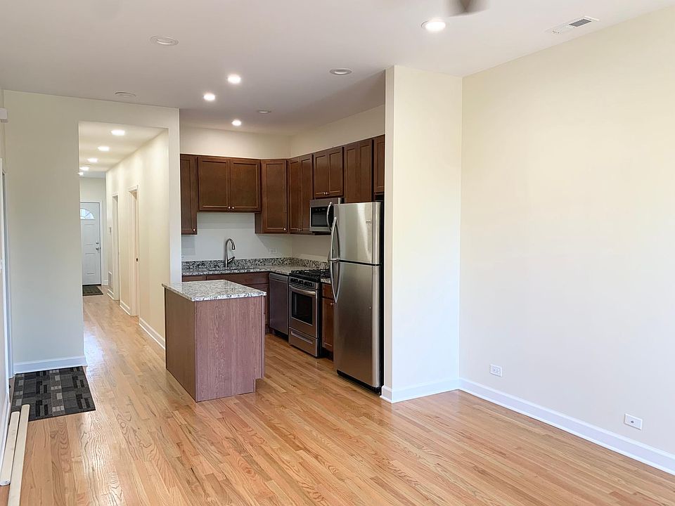 1st image of 1751 W Erie St #2