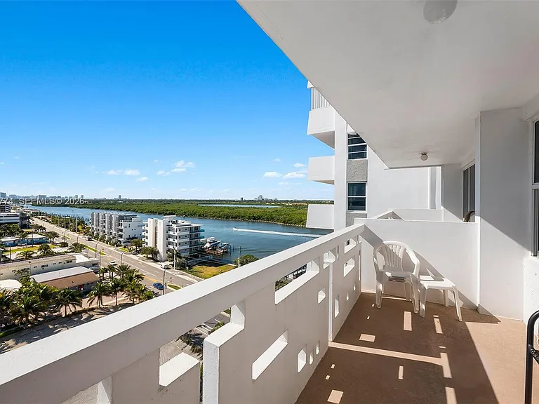 3111 N Ocean Dr #1110 — Photo 4