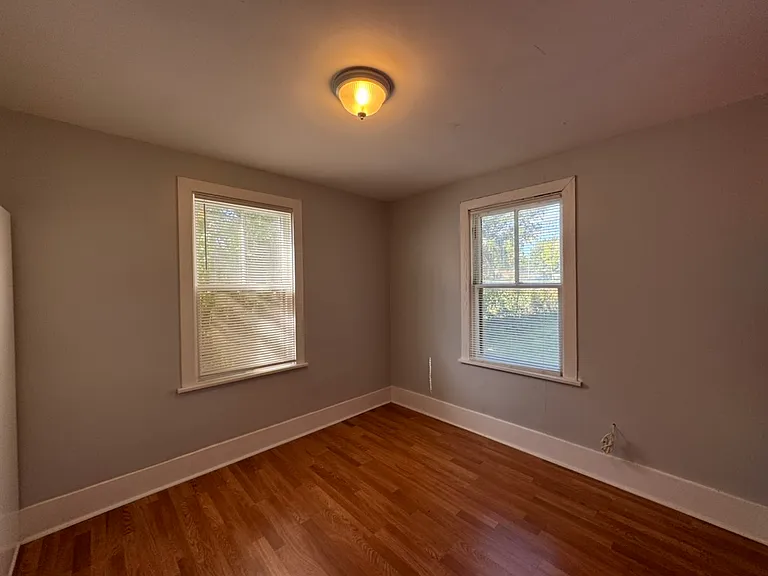 539 N Elm Ave — Photo 18