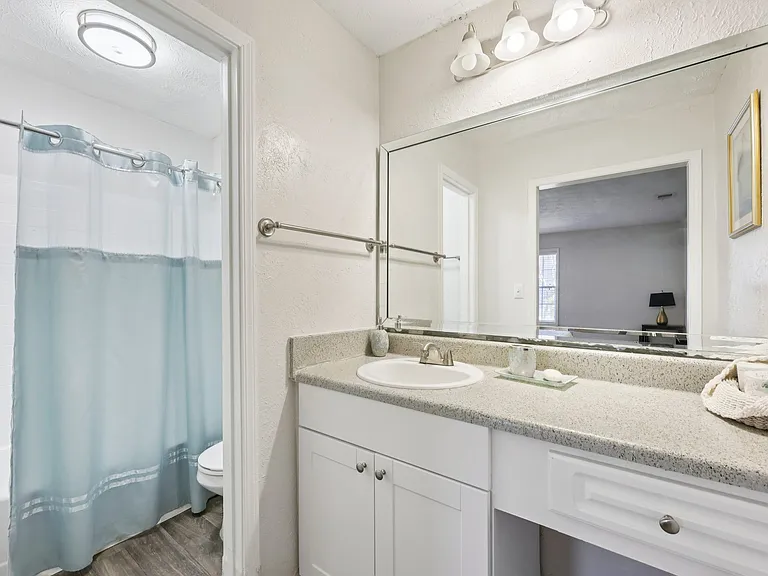 Birch Run Apartments — Photo 19
