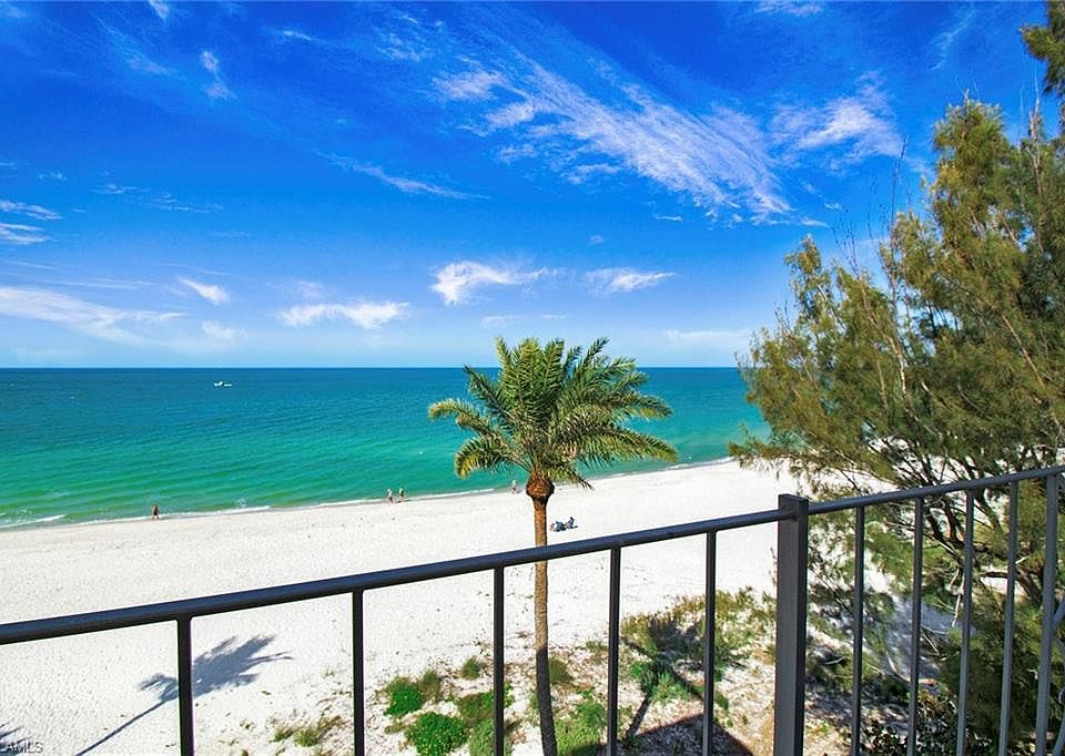 1st image of 2011 Gulf Shore BLVD N #56