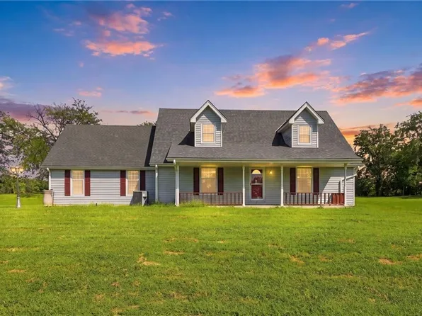 33405 E Oak Hill School Rd, Oak Grove, MO 64075