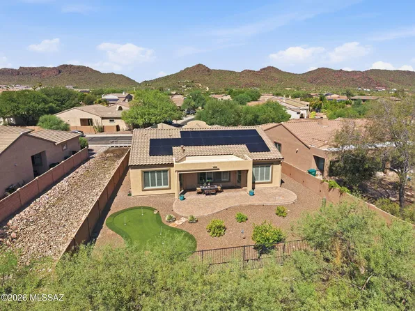 8604 N Moonfire Dr, Tucson, AZ 85743