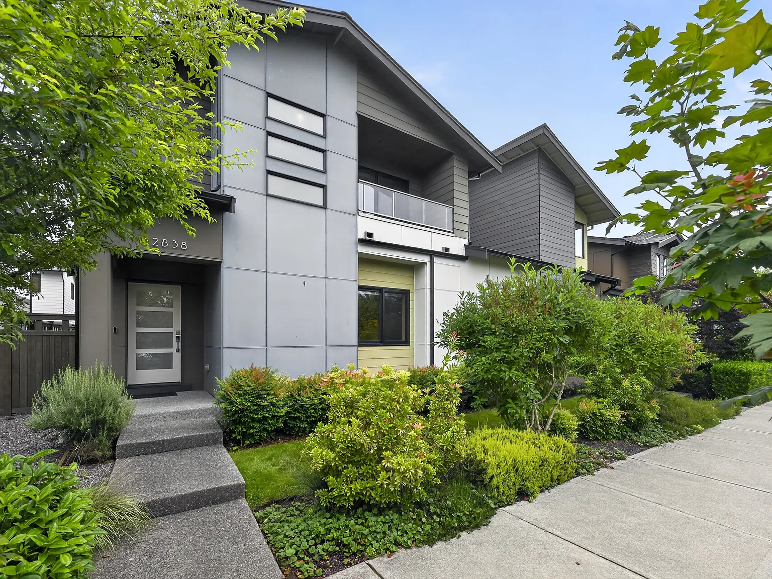 3 bed, 2.5 bath, 2300 sqft, $3,295 — Photo 1