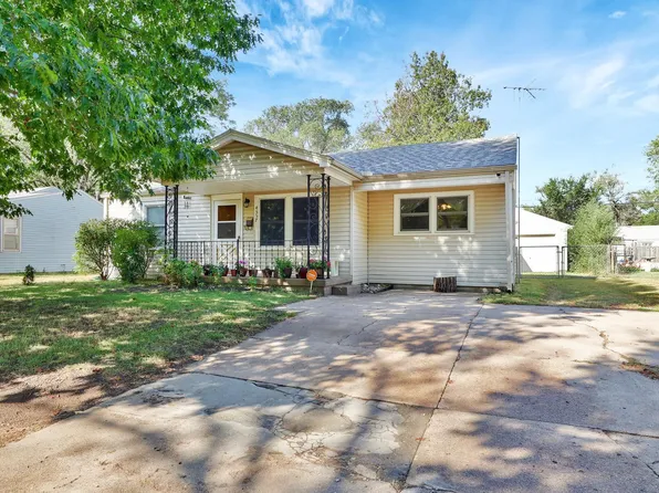 4557 S Sycamore Ave, Wichita, KS 67217