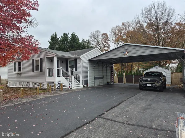 1556 Reinhardt Ln, Glen Burnie, MD 21060