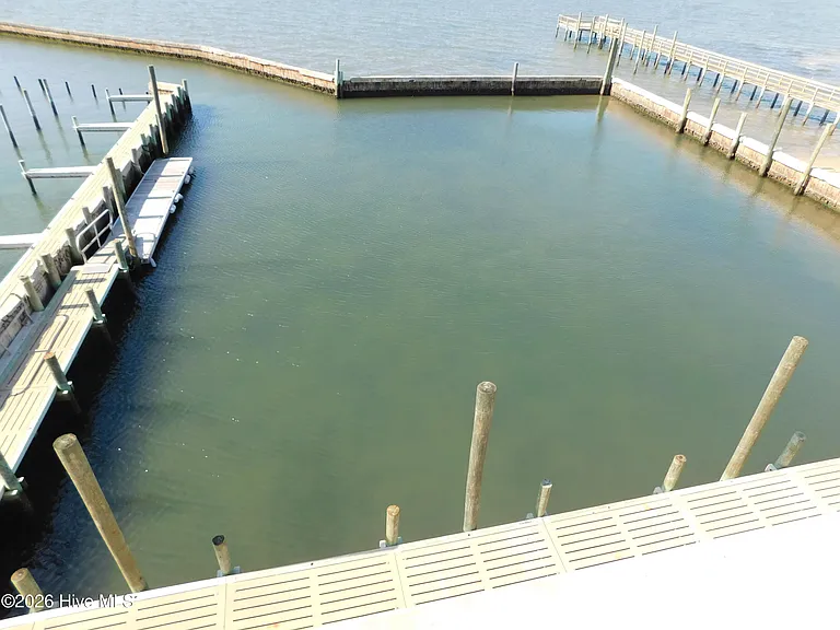142 S Ferry Dock Rd #C — Photo 12