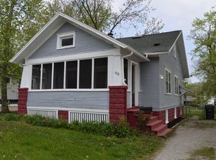 1218 E Oakland Ave, Bloomington, IL 61701
