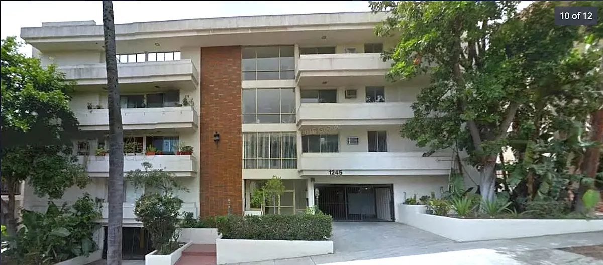 Building Photo - Kings Palace