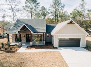 54 Summer Dr, Walterboro, SC 29488