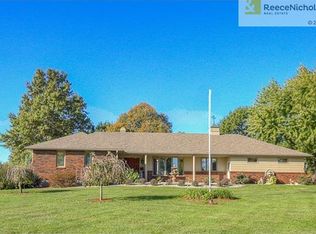 1008 S Prairie Ln, Raymore, MO 64083