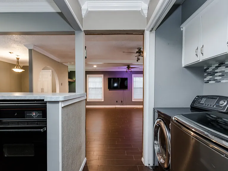 2517 Rosewood Dr — Photo 17