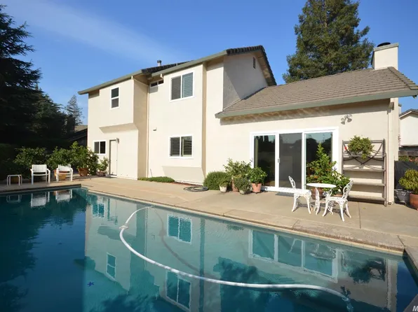 1345 Alex Cir, Turlock, CA 95382