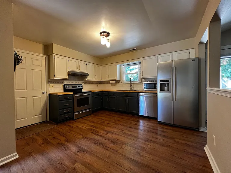 1594 Hummingbird Ln — Photo 7