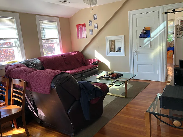 24 Sarah St #3 — Photo 5