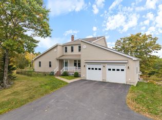 29 High Point Place, Bradley, ME 04411
