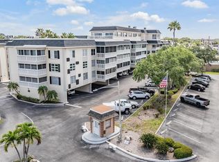 147 Bluff View Dr APT 105, Belleair Bluffs, FL 33770