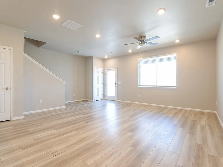 13959 Vispo Way — Photo 7