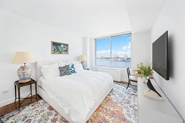 Rented by Douglas Elliman | media 10