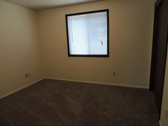 2nd image of 811 Bennett Ave APT 13