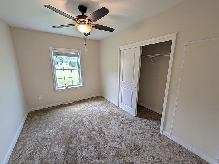 75 Ivan Dr #8 — Photo 19