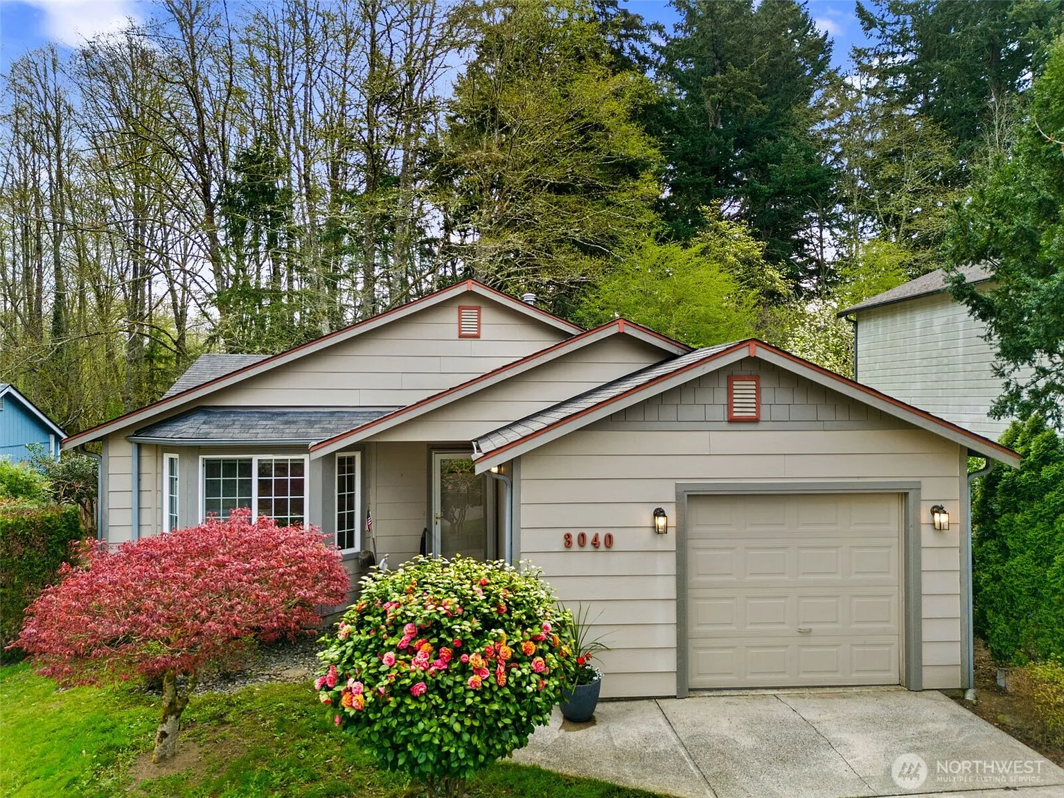 3040 Applehill Court NE photo 1