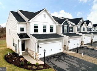 154 Magnolia Ln, State College, PA 16803