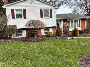 110 Patricia Dr, Beaver Falls, PA 15010