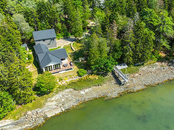3rd image of 22 Little Crow Point