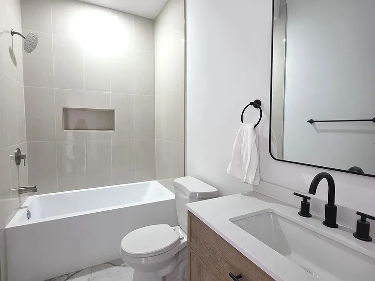 1520 S 22nd St #2 — Photo 4
