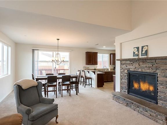 4th image of 230 Crimson Cir