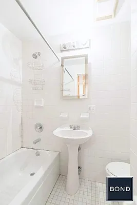 Rented by Bond New York | media 5