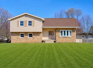 1190 Ferndale Rd, Jackson, MI 49201