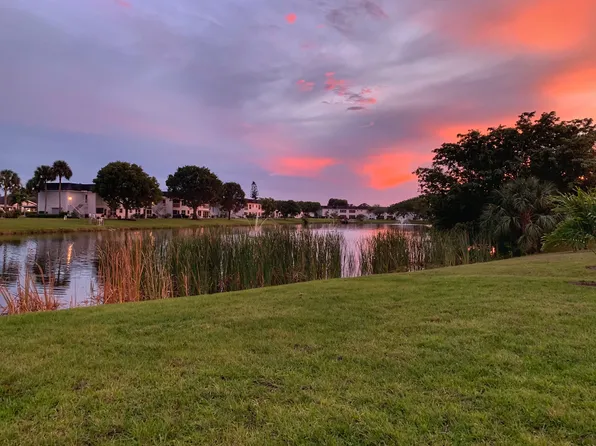 1180 Lake McGregor Dr, Fort Myers, FL 33919