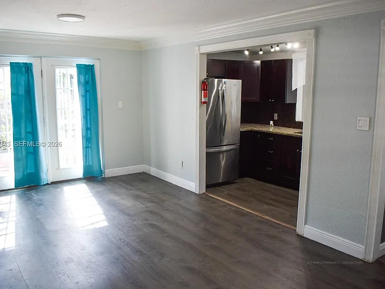 2218 N Harding St — Photo 69