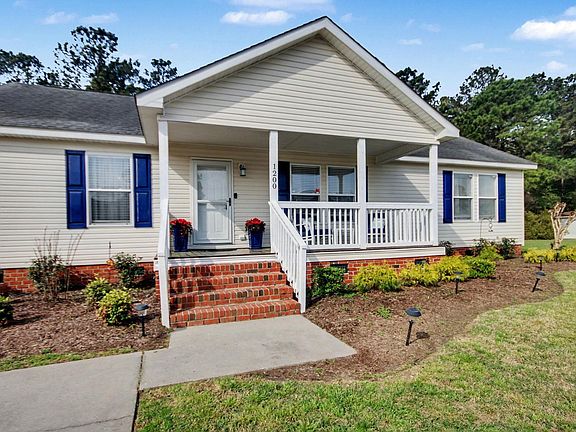 2nd image of 1200 Weldon Ln.