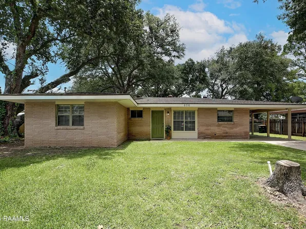 406 Azalea Dr, New Iberia, LA 70563