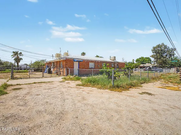 4650 E 17th St #1/2, Tucson, AZ 85711