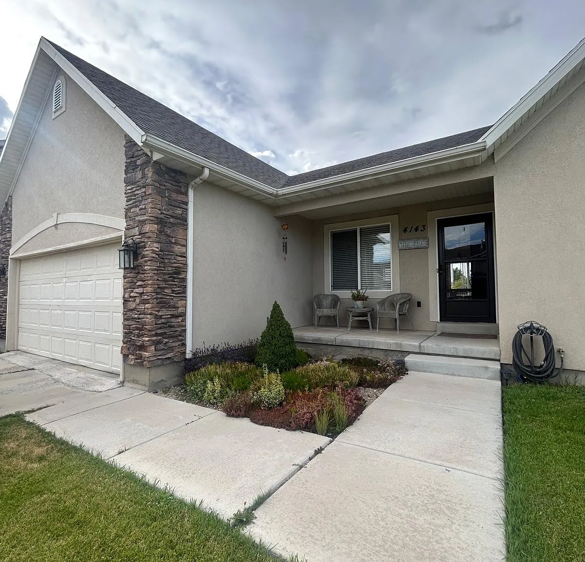 2 bed, 1061 sqft, $1,600 — Photo 1
