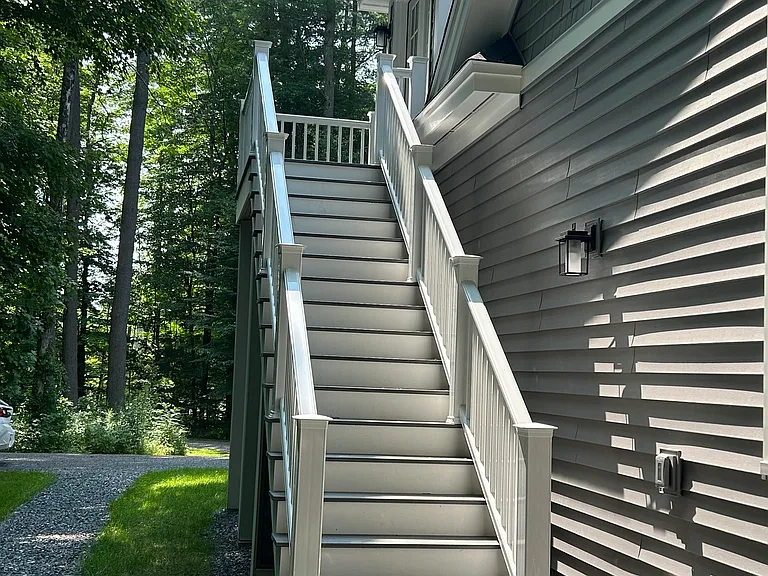 325 Church St — Photo 4
