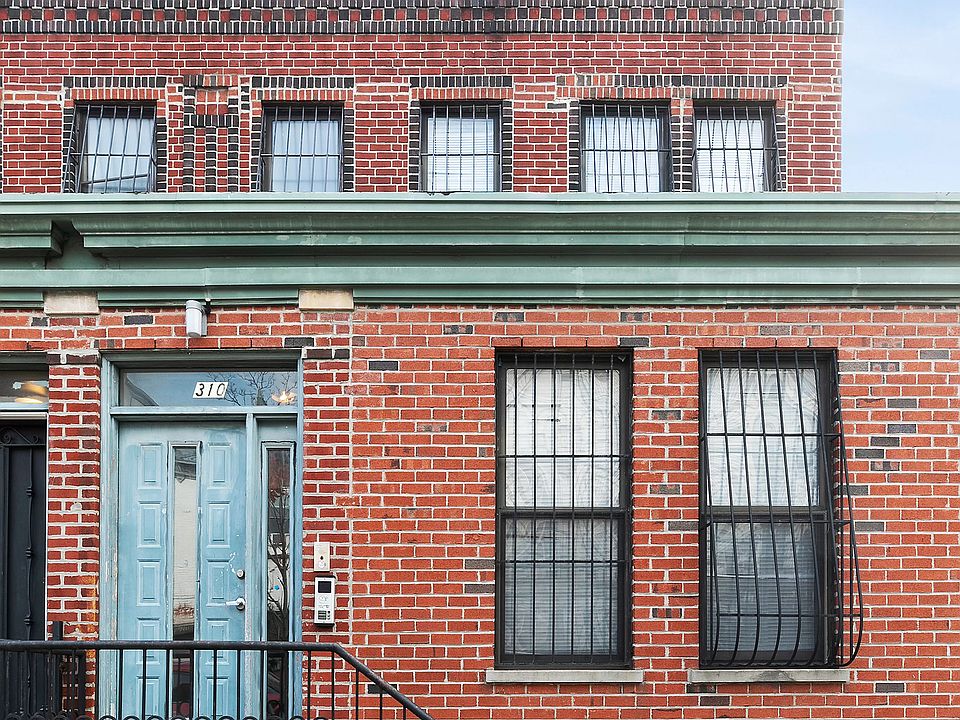 1st image of 310 Sumpter St