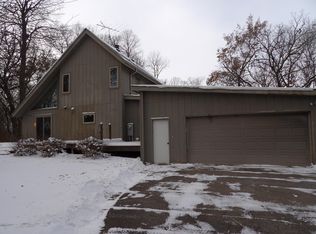 53970 174th St, Austin, MN 55912