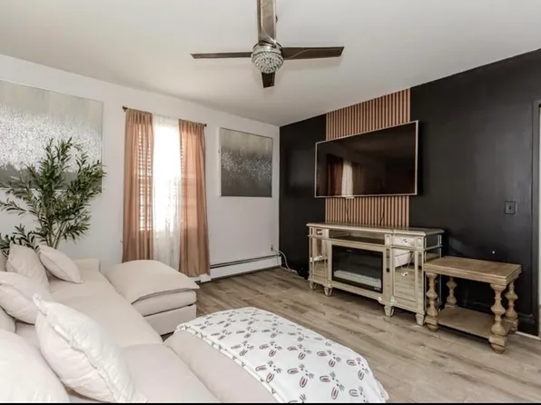 253 Waterman Ave #1, Smithfield, RI 02917