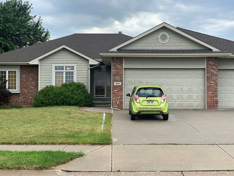 1st image of 2412 S 177th St