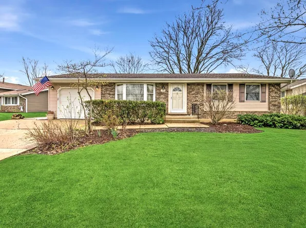 133 Lela Ln, Schaumburg, IL 60193