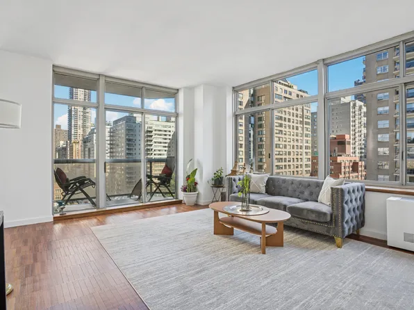 188 East 64th Street image 2 of 8