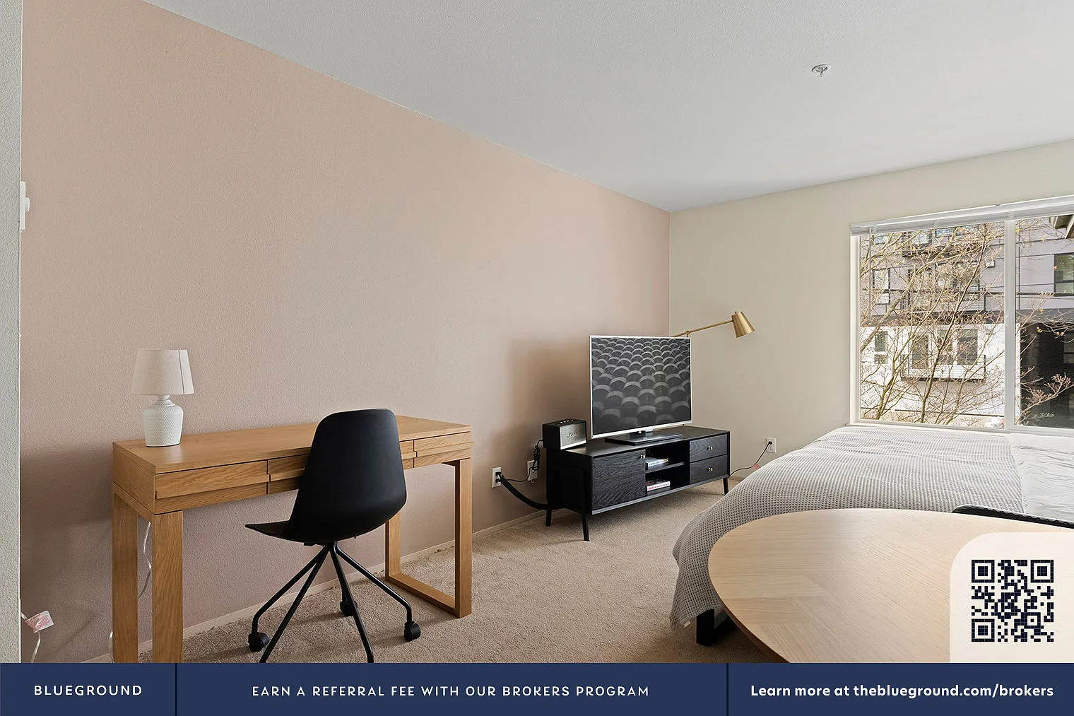 Studio, 1.0 bath, 426 sqft, $1,580 — Photo 3