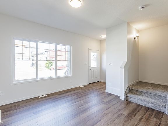 4th image of 3611 Triomphe Blvd